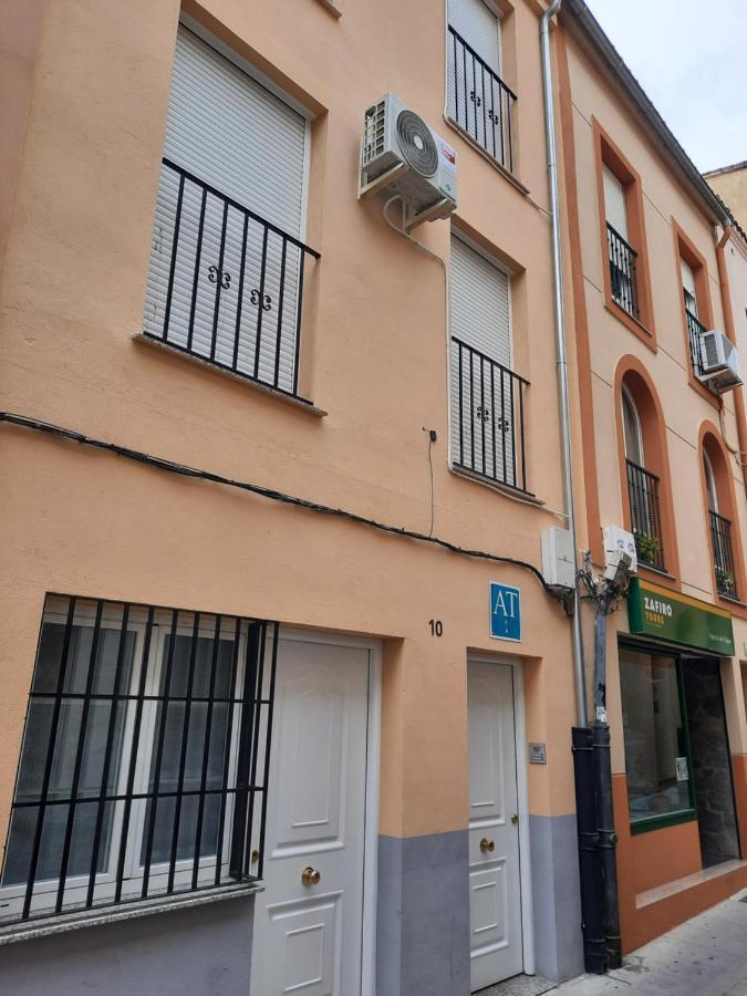 Apartamentos Clavero 10 Plasencia Exterior photo